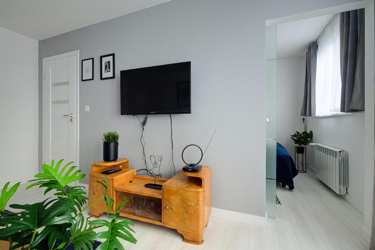 Ferienwohnung Warsaw Inside Solec With Private Parking Exterior foto